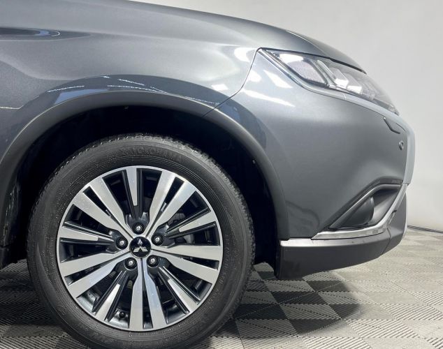 Mitsubishi Outlander  Instyle 4WD