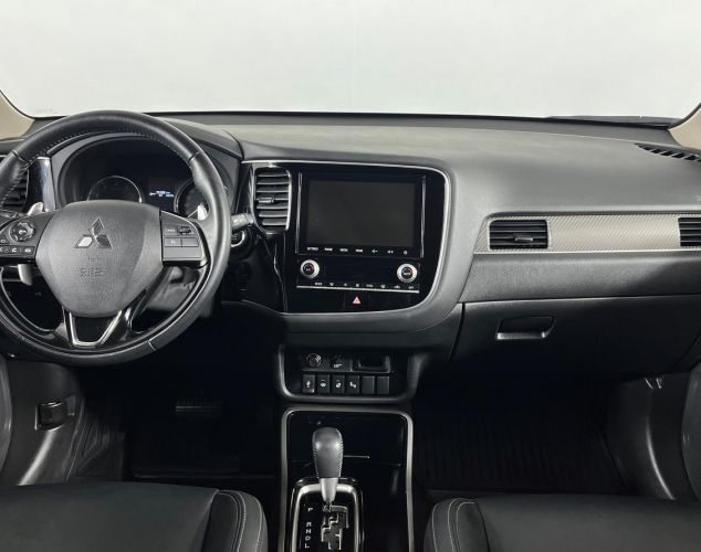 Mitsubishi Outlander  Instyle 4WD