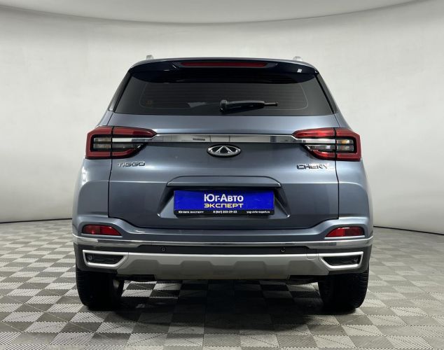 CHERY Tiggo 4  Cosmo