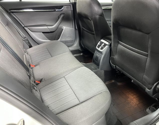 ŠKODA Octavia  Ambition