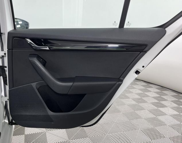 ŠKODA Octavia  Ambition