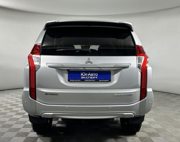 Mitsubishi Pajero Sport  