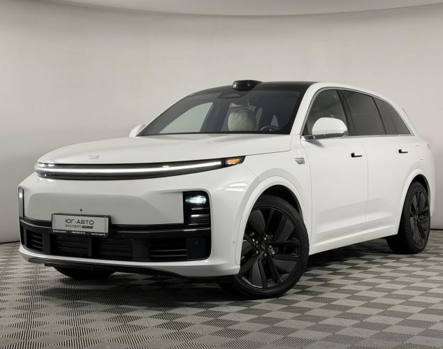 LiXiang (Li Auto) L7  