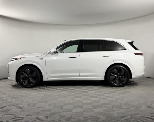 LiXiang (Li Auto) L7  