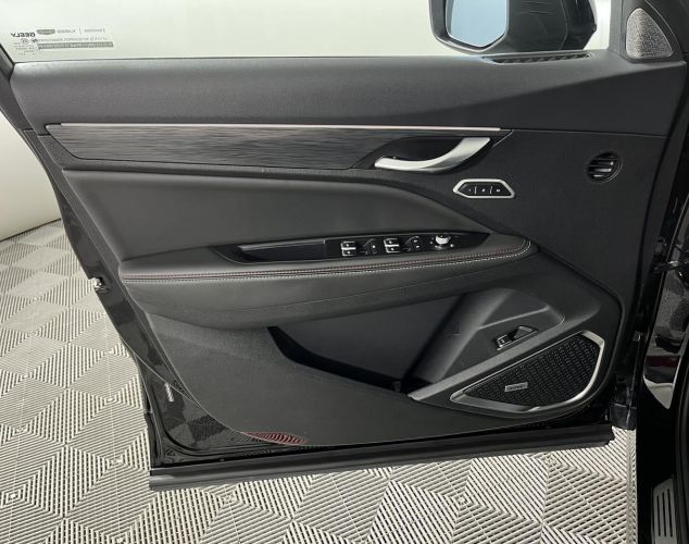 Geely Tugella  Flagship