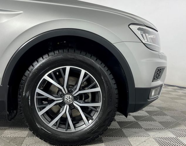Volkswagen Tiguan  OFFROAD