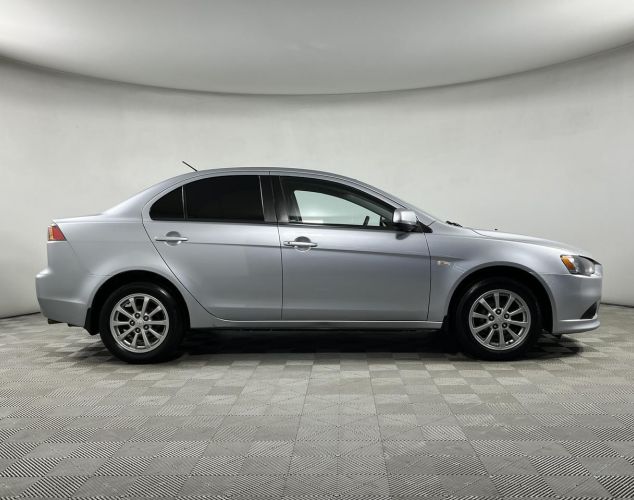 Mitsubishi Lancer  Inform