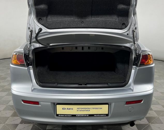 Mitsubishi Lancer  Inform