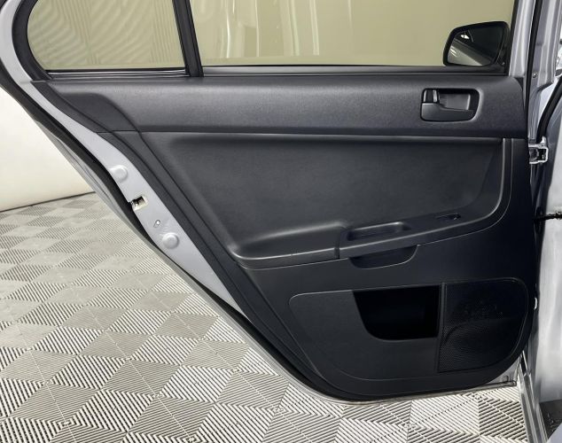 Mitsubishi Lancer  Inform