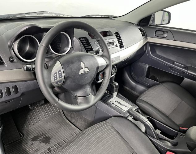 Mitsubishi Lancer  Inform