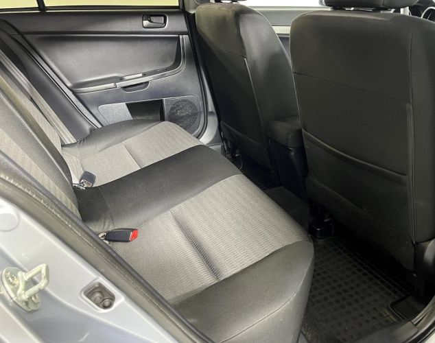 Mitsubishi Lancer  Inform