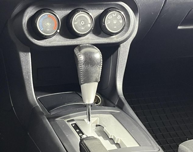 Mitsubishi Lancer  Inform