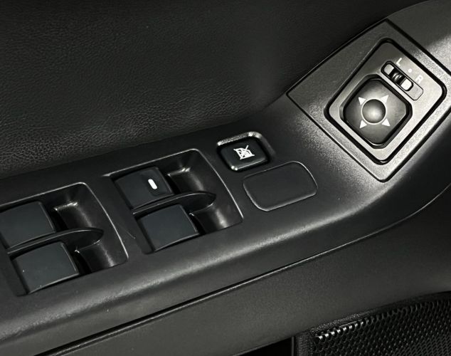 Mitsubishi Lancer  Inform