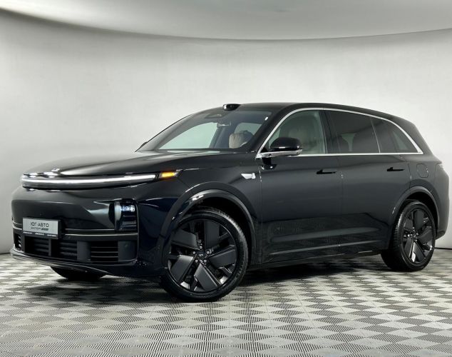 LiXiang (Li Auto) L7  