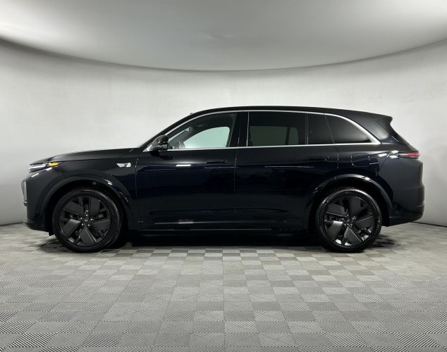 LiXiang (Li Auto) L7  