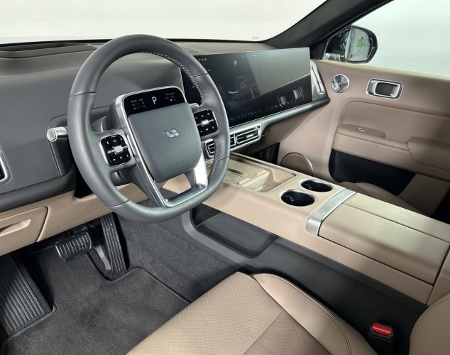 LiXiang (Li Auto) L7  