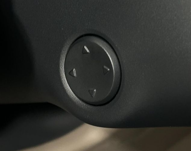 LiXiang (Li Auto) L7  