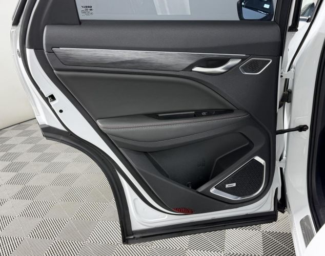 Geely Tugella  Flagship Sport