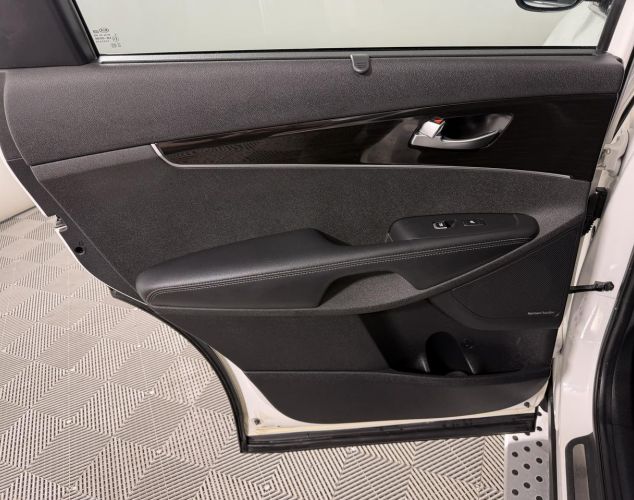 Kia Sorento  Prestige Black