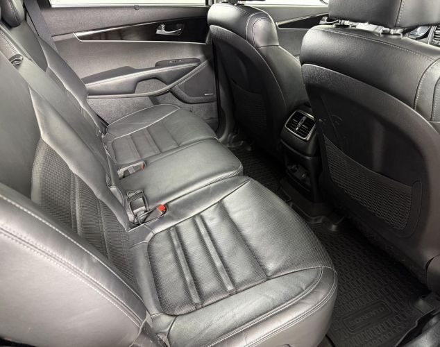 Kia Sorento  Prestige Black
