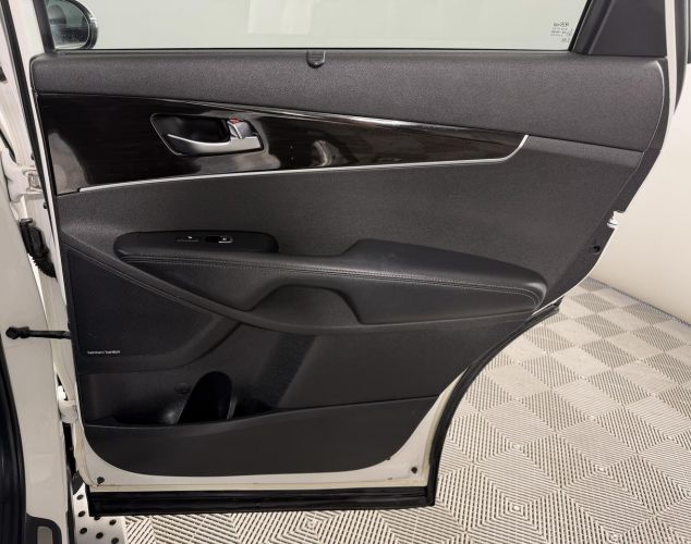 Kia Sorento  Prestige Black