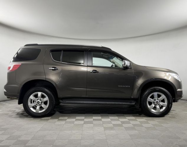 Chevrolet NAV Trailblazer  