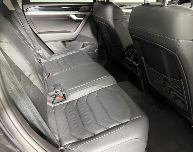 Volkswagen Touareg  R-Line