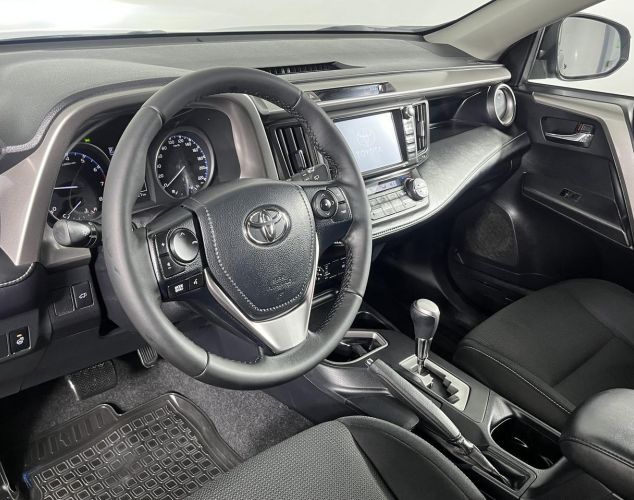 Toyota RAV4  Комфорт