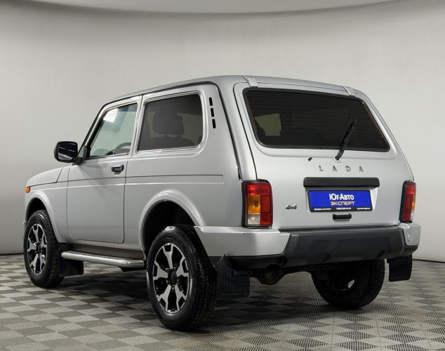 LADA (ВАЗ) Niva (4x4)  
