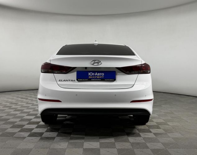 Hyundai Elantra  Comfort