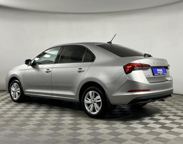 SKODA Rapid  Hockey Edition