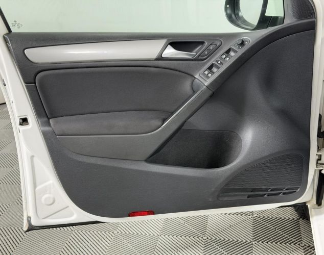 Volkswagen Golf  Trendline