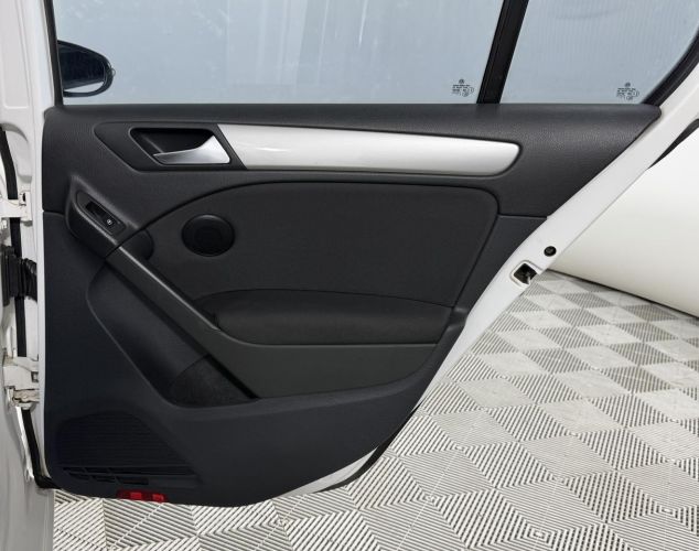 Volkswagen Golf  Trendline