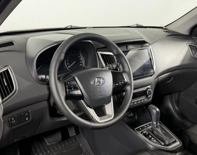 Hyundai Creta  Travel