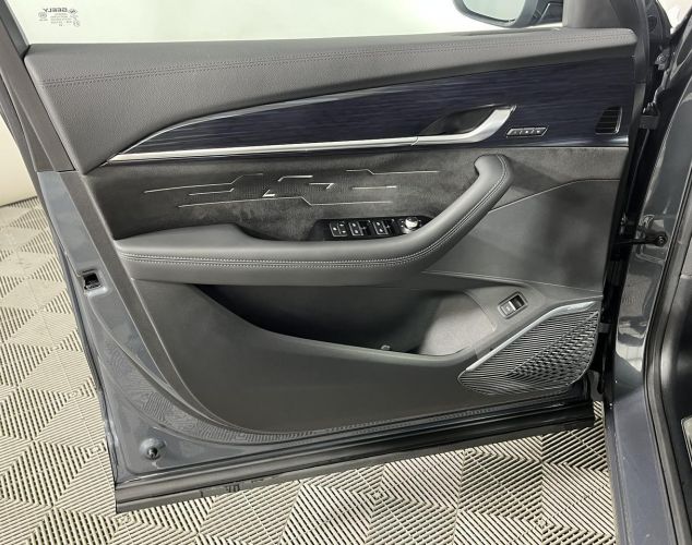 Geely Monjaro  Flagship