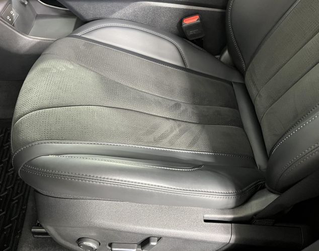 Geely Monjaro  Flagship