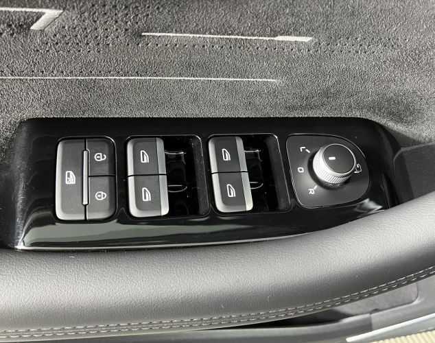 Geely Monjaro  Flagship