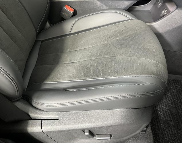 Geely Monjaro  Flagship