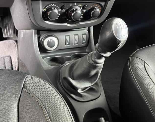 Renault Duster  Drive