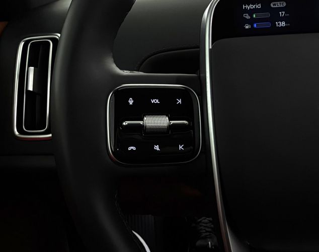 LiXiang (Li Auto) L7  