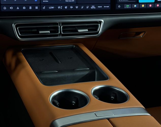 LiXiang (Li Auto) L7  