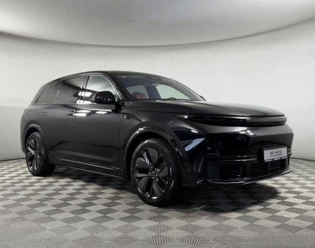 LiXiang (Li Auto) L7  