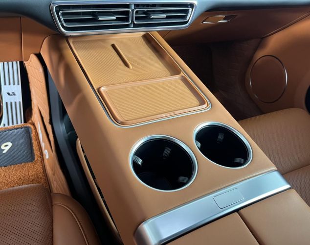 LiXiang (Li Auto) L9  