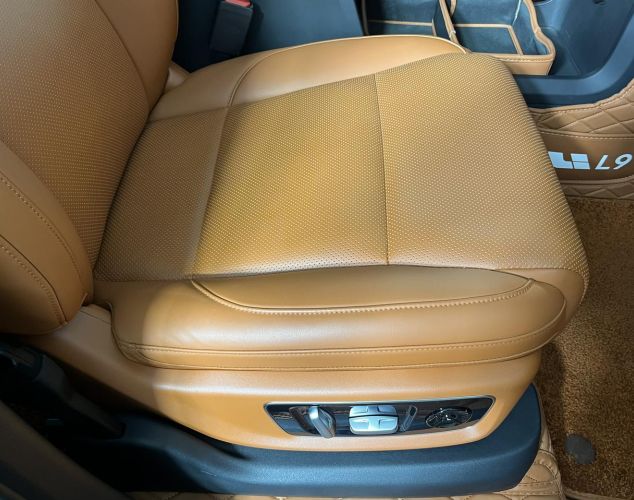 LiXiang (Li Auto) L9  