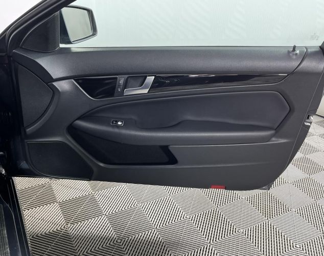 Mercedes-Benz C-Класс  C 180 Особая серия