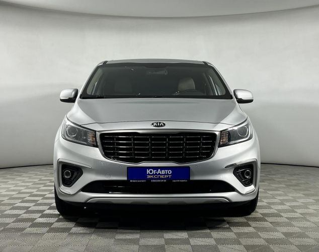 Kia Carnival  Prestige