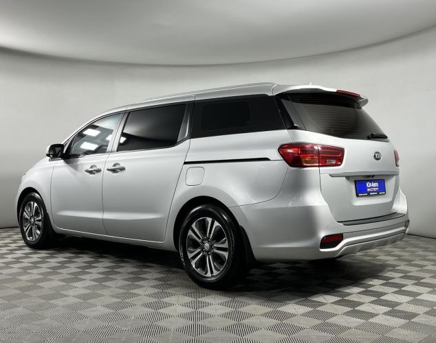 Kia Carnival  Prestige