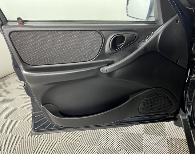 LADA (ВАЗ) Niva Travel  [BLACK]