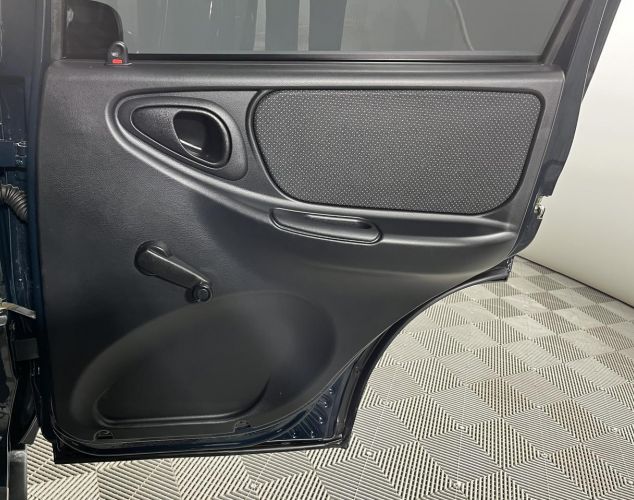 LADA (ВАЗ) Niva Travel  [BLACK]