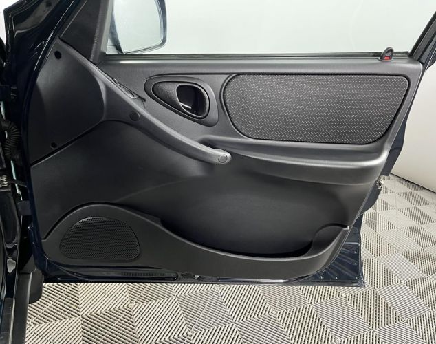 LADA (ВАЗ) Niva Travel  [BLACK]